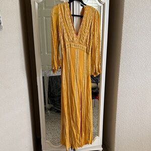 Vici Amber Yellow V-Neck Long Sleeve Maxi Dress